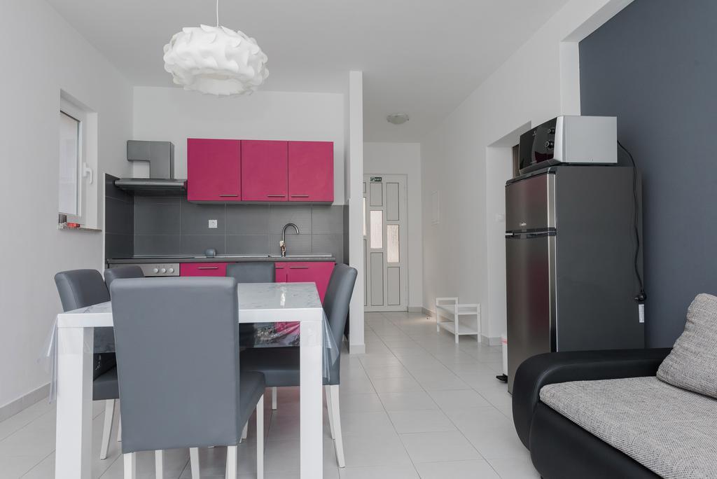 Apartment Dragan Grubisic Primošten Εξωτερικό φωτογραφία